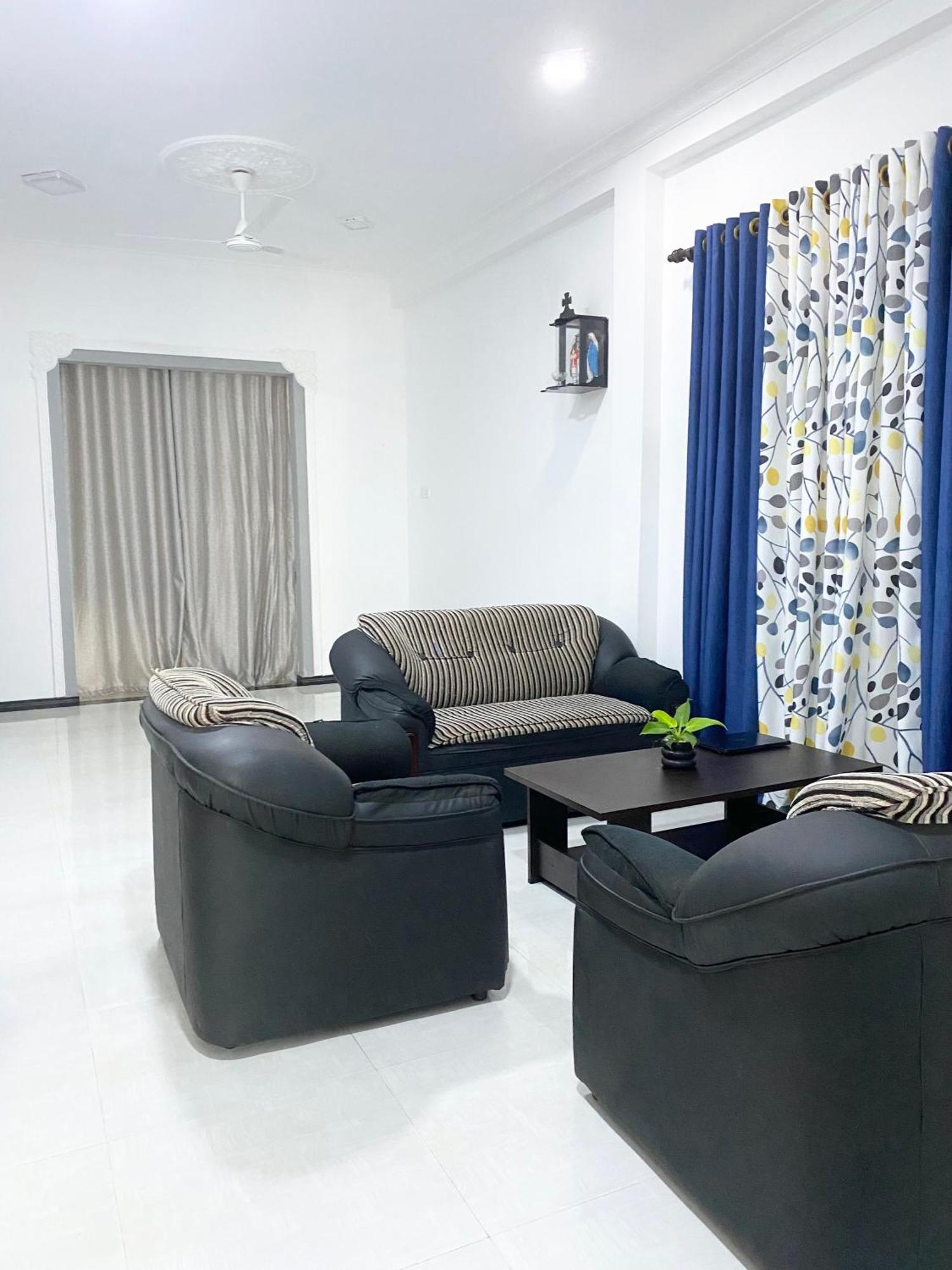 Mario Family Villa And Restaurant Negombo Ngoại thất bức ảnh