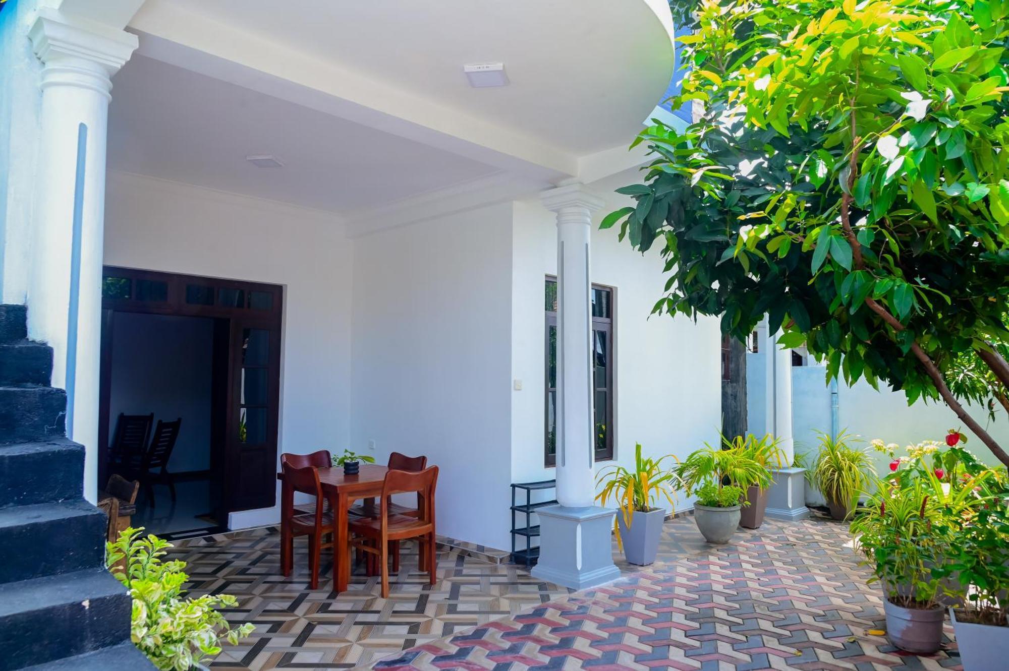 Mario Family Villa And Restaurant Negombo Ngoại thất bức ảnh