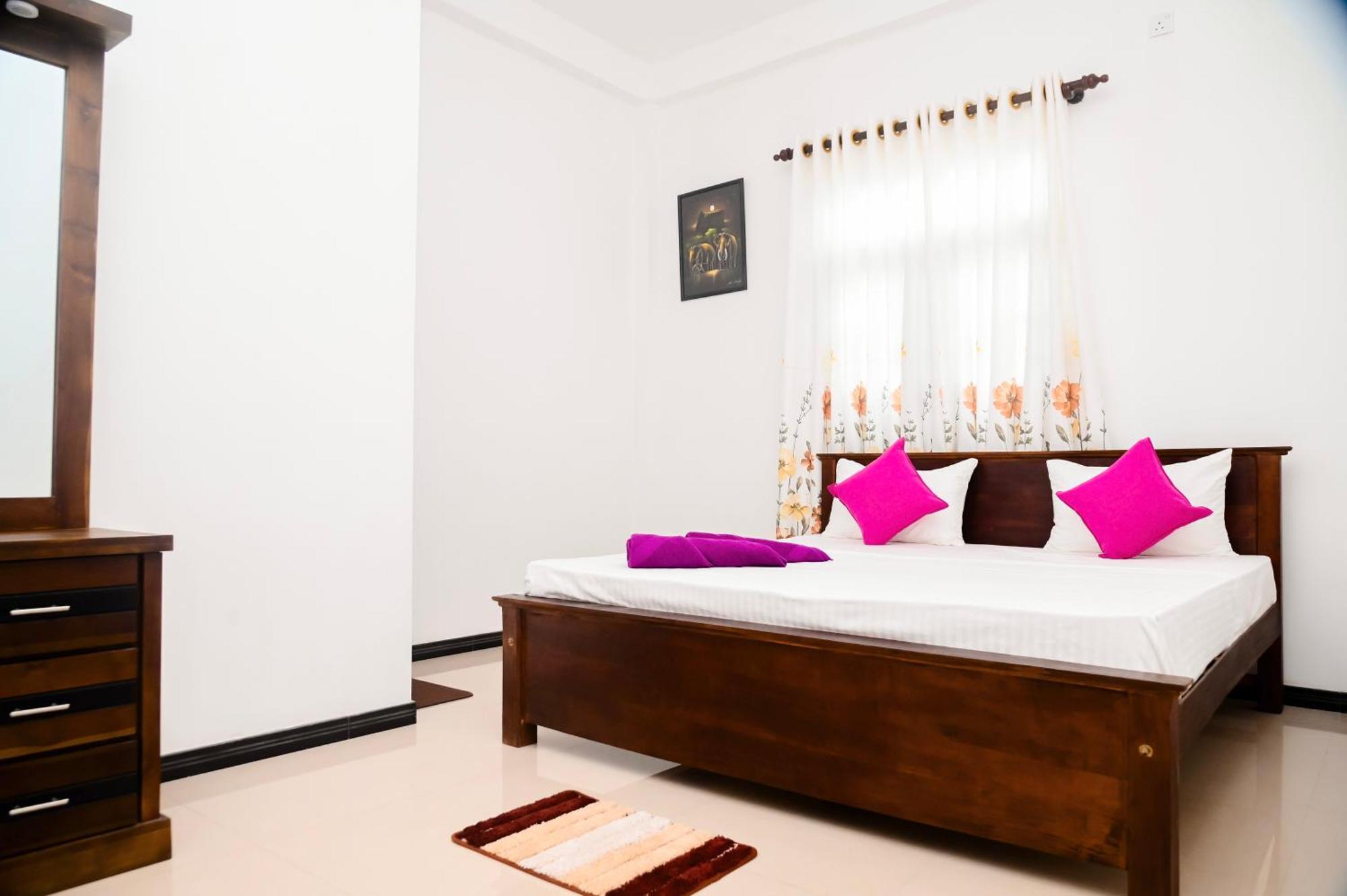 Mario Family Villa And Restaurant Negombo Ngoại thất bức ảnh