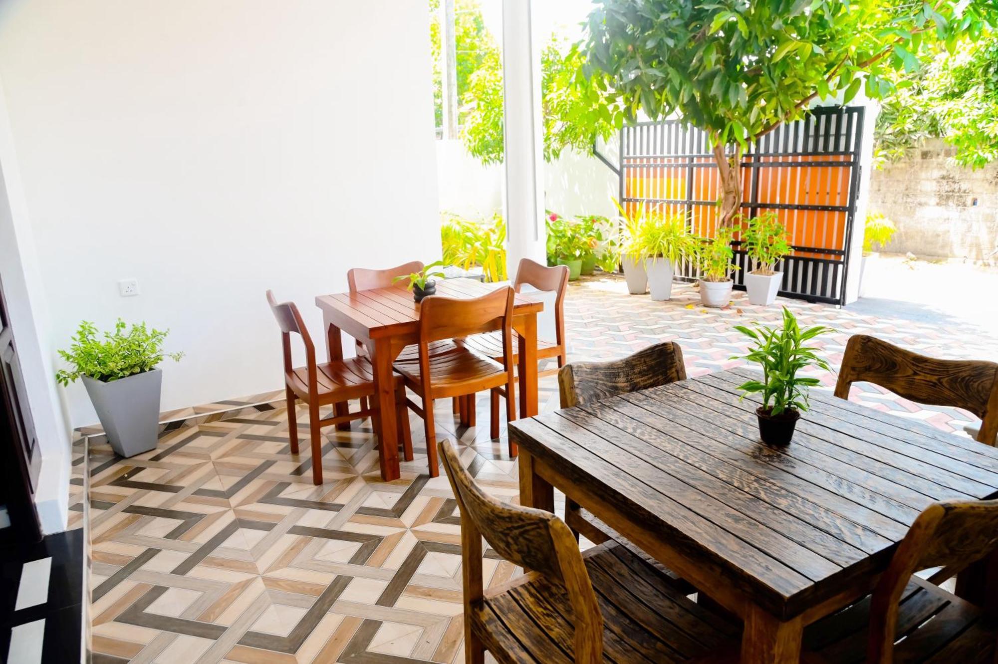 Mario Family Villa And Restaurant Negombo Ngoại thất bức ảnh