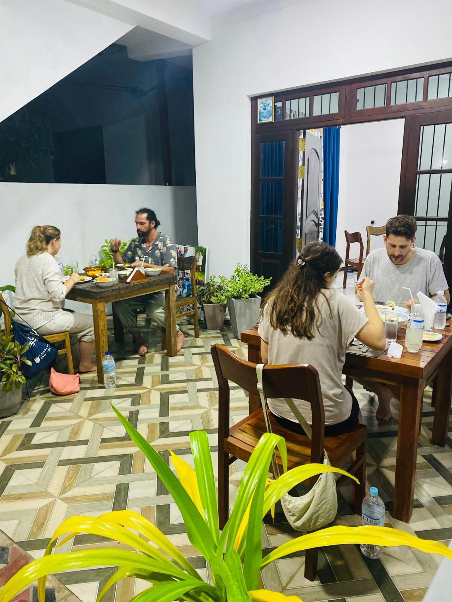 Mario Family Villa And Restaurant Negombo Ngoại thất bức ảnh