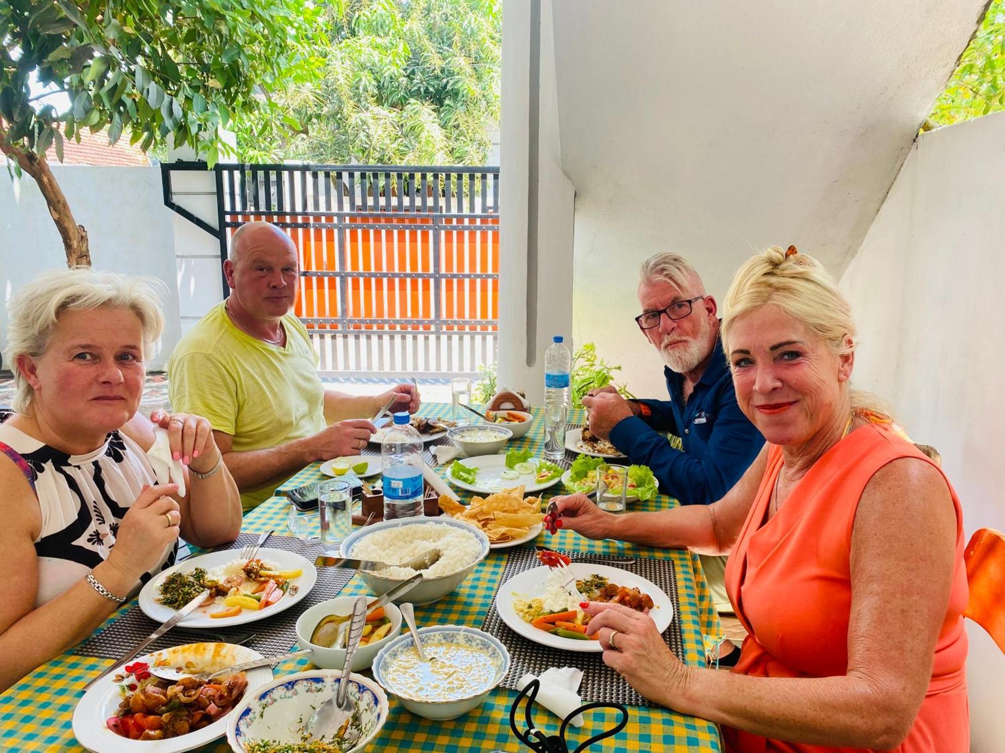 Mario Family Villa And Restaurant Negombo Ngoại thất bức ảnh